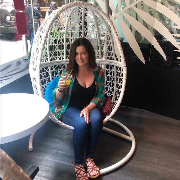 Meet your Posher, Rachael - Picture 5 of 7